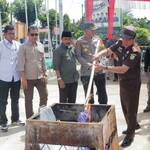 Ribuan Lembar Surat Suara Berlebih Dimusnahkan