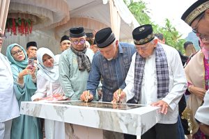 Gubernur Sumbar Resmikan Masjid Az Zaimah Sulit Air