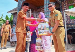 Wabup Solok Selatan Yulian Efi Tegaskan Pentingnya Melestarikan Adat