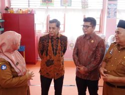 Datangi Dinas Pendidikan, Ketua DPRD Pertanyakan Pembelian LKS