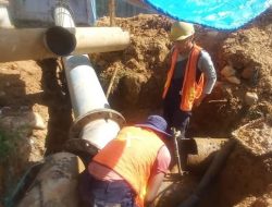 Perumda AM Padang Lakukan Koneksi Pipa Bypass Transmisi Air Baku