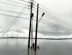 Hadapi Cuaca Ekstrem, PLN Imbau Masyarakat Tetap Waspada