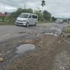Jalan Berlobang di Pasa Laban Bahayakan Pengendara