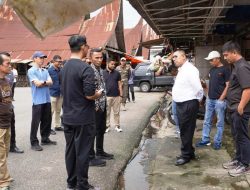 Dikunjungi Hendri Arnis dan Allex Saputra, Pedagang Pasar Padangpanjang Curhat