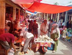 Harga Cabai Merah Makin Pedas, Cabai Rawit Malah Anjlok