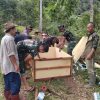 Tim Satgas TMMD Kodim 0306 Bersama Warga Buat Saluran Air 