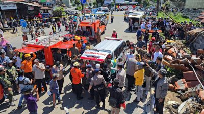Bus ALS Terbalik di Padang Panjang 12 Orang Meninggal Dunia, Dua Diantaranya Anak-anak