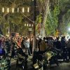 Buntut Penertiban, PKL Permindo Geruduk Rumah Wali Kota Padang Malam Hari