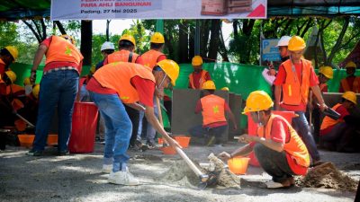 Bangga Pakai Semen Padang, Tukang Bangunan Kunjungi Pabrik dalam Temu Tukang Inspiratif