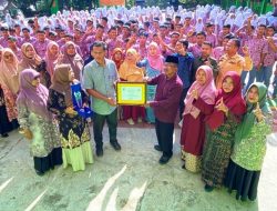 Penghargaan Sekolah Sehat Strata Optimal Disambut Keluarga Besar MAN 1 Solok Selatan
