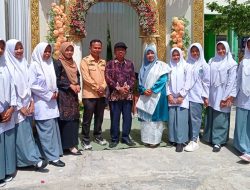 Tujuh Siswi MAN 1 Solok Selatan Didaulat Jadi MUA di MTsN 6 Solok Selatan