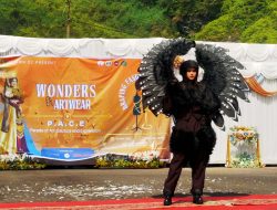 UAS Mahasiswa ISI Padangpanjang, Lapangan Bancalaweh Disulap jadi Arena Fashion Show