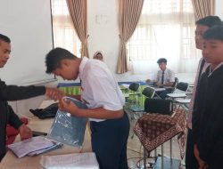Inovasi Kepala SMAN 4 Solok Selatan, 20 Pendaftar Pertama Diberi Seragam Gratis