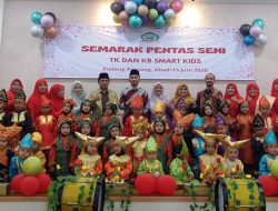 TK dan KB Smart Kids Gelar Semarak Pentas Seni