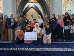 YBM PLN UP3 Solok Hadirkan Harapan Lewat Bantuan Pendidikan dan Ekonomi