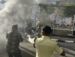 Mahasiswa Baku Hantam, Tuntut Kajati Dicopot dan Kasus Lahan 650 Ha Dipercepat