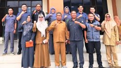 Ketua Bawaslu Solok Selatan Zul Nasri, S.Sos,C.Med,anggota Bawaslu Nila Puspita,S.Pd,M.AP,C.Med Koordinator Sekretariat Samsul Kamal, S.M bersama Sekretaris Dinas Perpustakaan dan Arsip Defrianti kabid Ridwan