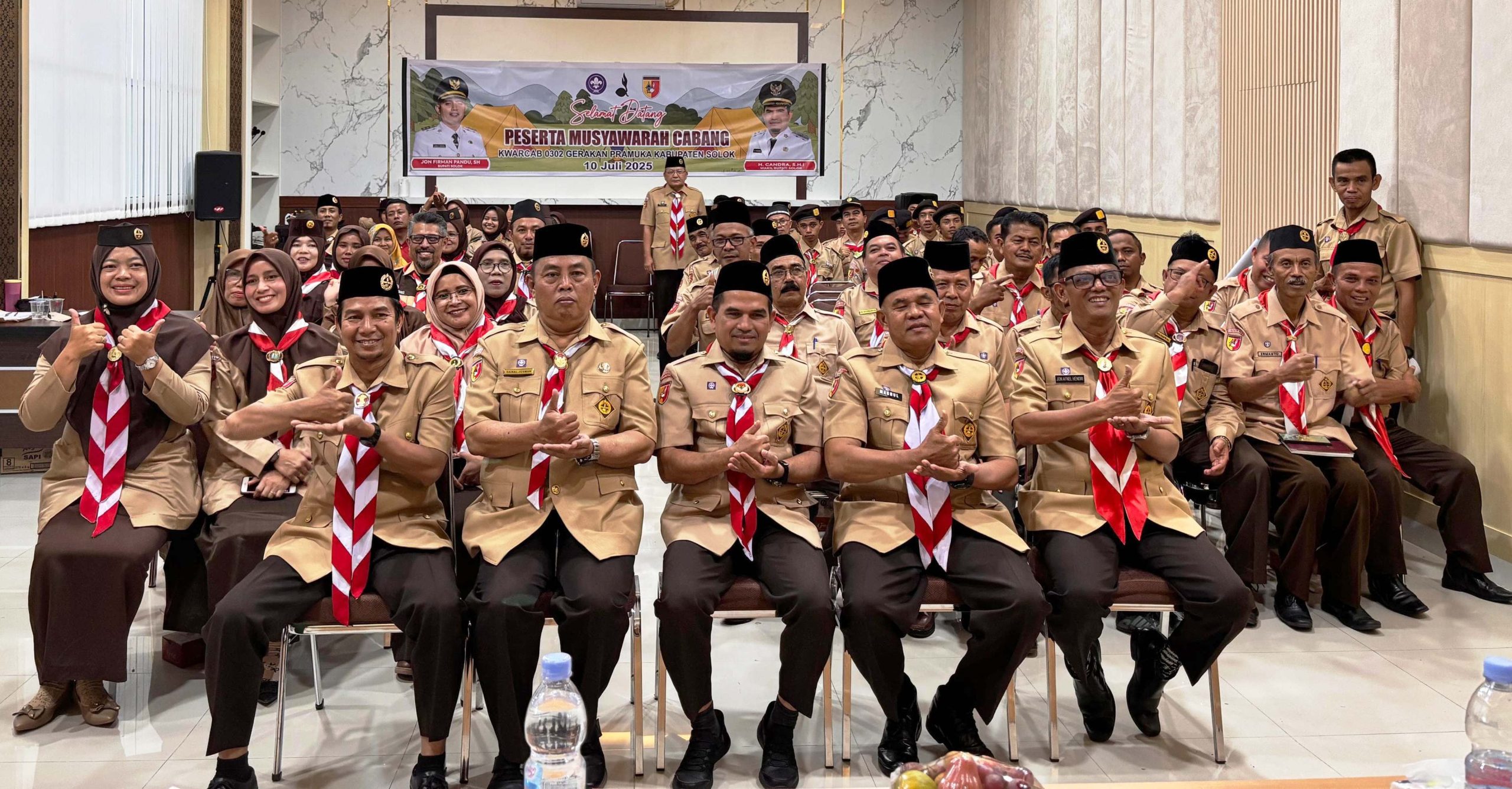 Wakil Bupati Solok H. Candra saat menghadiri Muscab Pramuka Kabupaten Solok sekaligus terpilih sebagai Ketua Kwarcab Pramuka Kabupaten Solok menggantikan ketua sebelumnya Hj. Emiko Epyardi Asda.