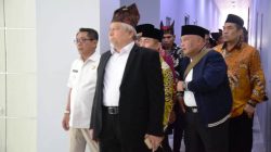 Bupati Padangpariaman John Kenedy Azis saat menerima kunjungan Komisi VIII DPR RI yang dipimpin Wakil Ketua Komisi, H. Ansory Siregar, Jum’at (11/07/2025).