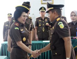 Kepala Kejati Sumbar Lantik Lima Kejari,  Putra Asal Ranah Minang Jabat Wakajati