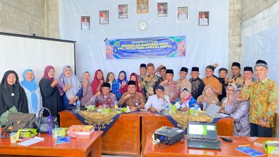 Kepala Kemenag Solok Selatan Fitriyoni, SH., MH bersama Pengurus BKMT Solok Selatan