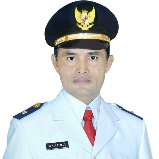 Ketua Komite SMPN 1 V Koto Timur Syafril Oyon