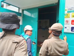 Jelang Hari Kemerdekaan, Satpol PP Gandeng PLN UID Sumbar Tertibkan PKL Sekitar Gardu Listrik