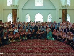 Rombongan Dakwah Wisata LLI Padangpanjang Disambut Wawako Padang