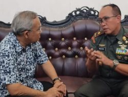 Mahasiswa Menangis Saat Dibekali Danrem 032/Wirabraja: Komunikasi Jenderal Machfud Sentuh Hati