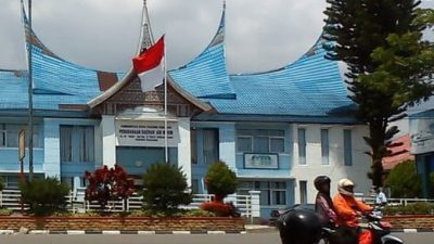 Kantor Perumdam Tirta Serambi Padangpanjang yang menunggu direktur baru