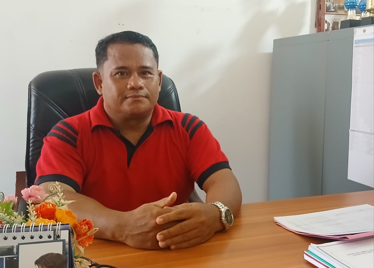 Kepala SMKN 1 Pasaman Ahmad Ramli, S.Pd