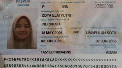 Paspor Zoya Elai Putri