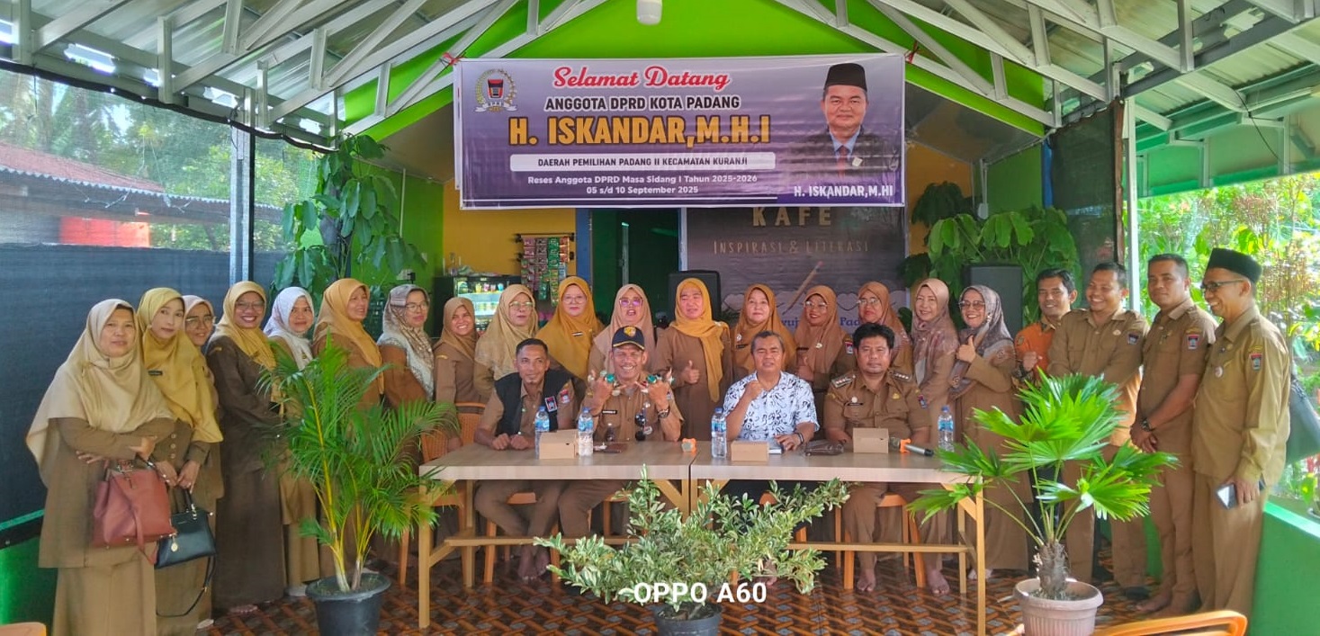 Anggota PDRD Kota Padang H. Iskandar, MH.I saat melaksanakan Reses bersama Kepala SD se-Kecamatan Kuranji