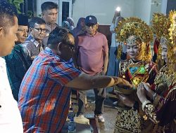 Anggota Fraksi PKB DPRD Padang, Yosrizal Effendi Beri Bantuan Kepada Warga Nanggalo