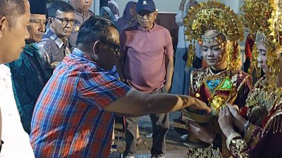 Anggota Fraksi PKB DPRD Padang, Yosrizal Effendi Beri Bantuan Kepada Warga Nanggalo