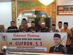 H.Gufron,SS Tampung Aspirasi Warga di Masjid Mukminin Alang Laweh Kecamatan Padang Timur