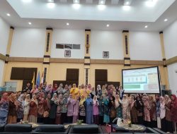 PPG UNP Latih Guru IPA Mengolah Sampah Menjadi Produk Berbasis Green Entrepreneur