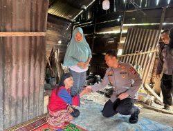 Kapolres Solok Selatan Bantu Lansia di Pauh Duo
