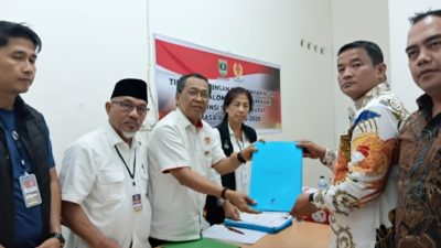 Serahkan Berkas Pendataran Tommy Irawan Resmi jadi Calon Ketum KONI Sumbar 