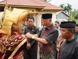 PLN UID Sumbar Resmikan Program TJSL Budidaya Lebah Galo-galo di Hari Kesaktian Pancasila