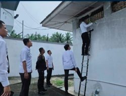 Kepala KPLP Lapas Pariaman Lakukan Pengecekan Rutin Teralis