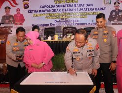 Disambut Hangat, Kapolda Sumbar Kunjungi Polres Padangpanjang