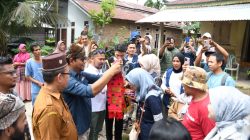 Rombongan Kemenpar saat berkunjung ke Objek Wisata Batang Aia Kampuang Koto Nagari Anduriang Kecamatan 2 X 11 Kayu Tanam.