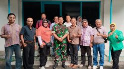 Kepala Penerangan Kodam XX Tuanku Imam Bonjol Letkol.Kav Taufiq bersama tim sekaligus bersiturrahmi dengan pengurus PWI Sumbar, Rabu (22/10)/2025).