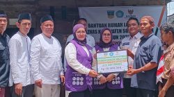 Ketua TP-PKK Kabupaten Solok Selatan Ny Hj Erniati Khairunas, Ketua GOW Kabupaten Solok Selatan Ny Hj Bet Yulian Efi, Ketua Baznas Solok Selatan Zulfajriadi beserta anggota, Camat KPGD Adila Rekriyaldi, S.Sos. 