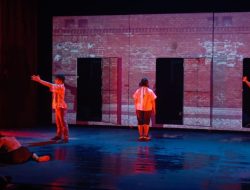 Pertunjukan Jebat dan Pintu, Antara Ruang Persahabatan ke Ruang Media Sosial