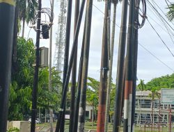 Kota Padang Dikepung Kabel Internet Semrawut