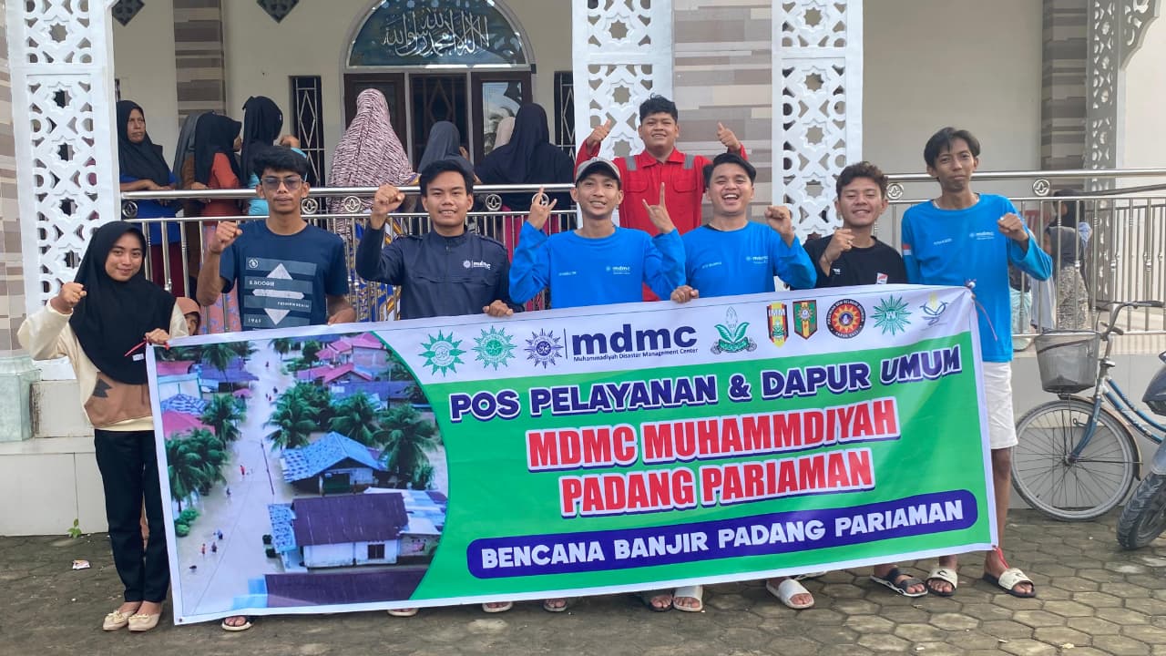 Posko Terpadu dan Dapur Umum MDMC Muhammadiyah Padangpariaman untuk korban banjir dan longsor