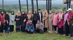 Pegiat Seni Tradisi memberikan apresiasi terhadap tempat hiburan berkedok Lapiak Gurau di Kabupaten Tanahdatar.