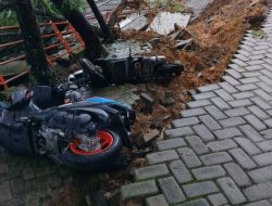 Longsor Terjang Kampus UIN Imam Bonjol Padang, Gedung Fakultas Ekonomi dan Bisnis Islam Miring